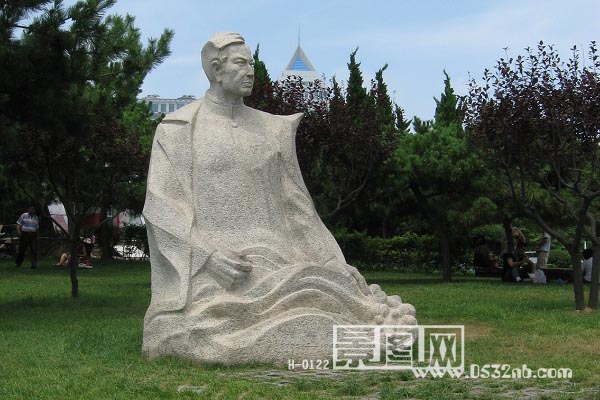 青岛音乐广场-石凳与花池 青岛音乐广场 青岛音乐广场-贝多芬雕像 青岛音乐广场-音乐之帆 青岛音乐广场-自娱自乐演出 青岛音乐广场-冼星海雕像 青岛音乐广场-音乐之雕塑 青岛音乐广场-十几首世界名曲五线谱 青岛音乐广场-聂耳雕像与观海台 青岛音乐广场-观海台