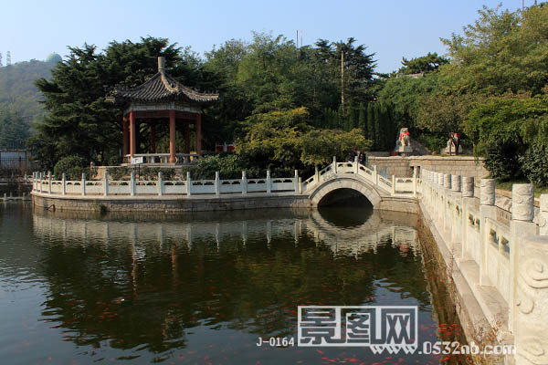 青岛湛山寺--放生池