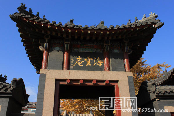 青岛海云庵门楼