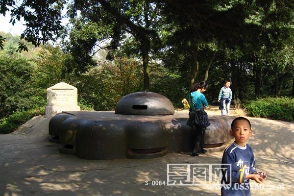 青岛山炮台德国修建铁塔自重6吨
